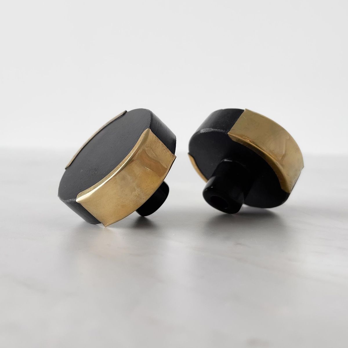Knott sort marmor og gull, 39 mm
